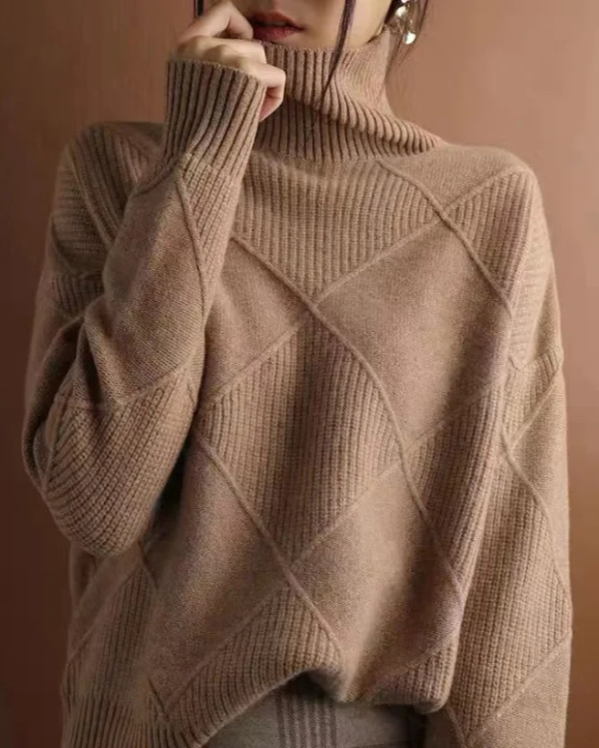 ROSA – Pull à col roulé élégant avec des finitions raffinées
