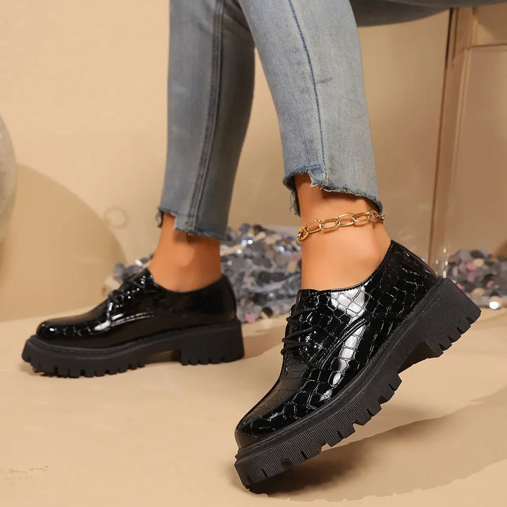Clemencé – Derbies en cuir verni